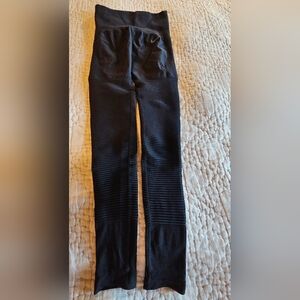 Nike Women's Black Ribbed Leggings